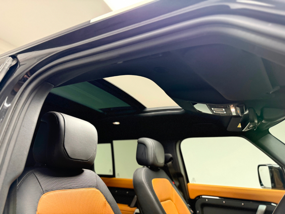 2024 Land Rover Defender - image 12