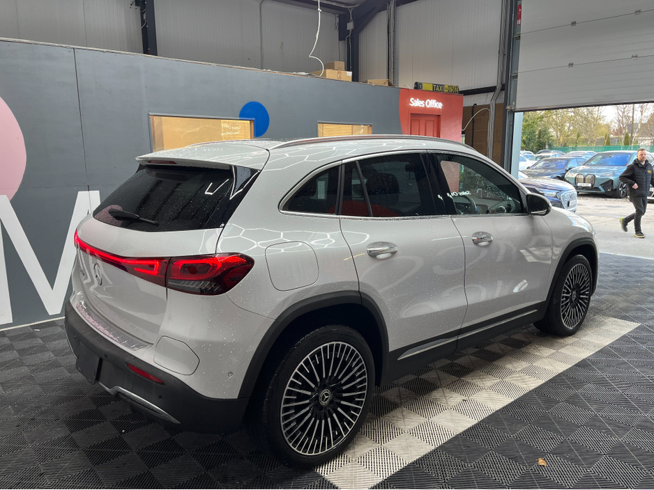 2023 Mercedes-Benz EQA - image 2