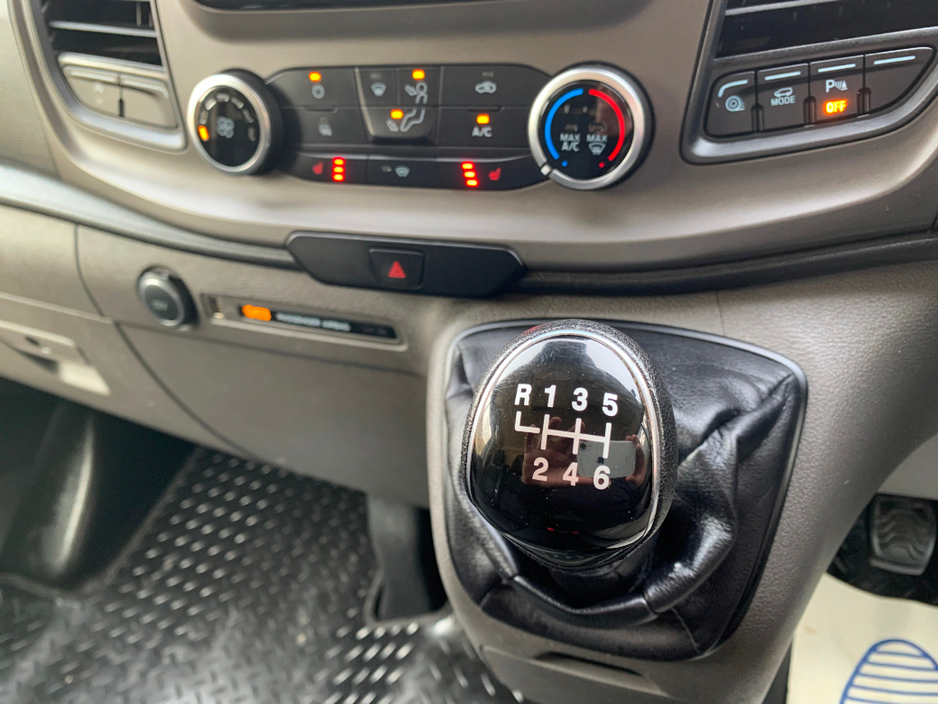 2021 Ford Transit Custom - image 21