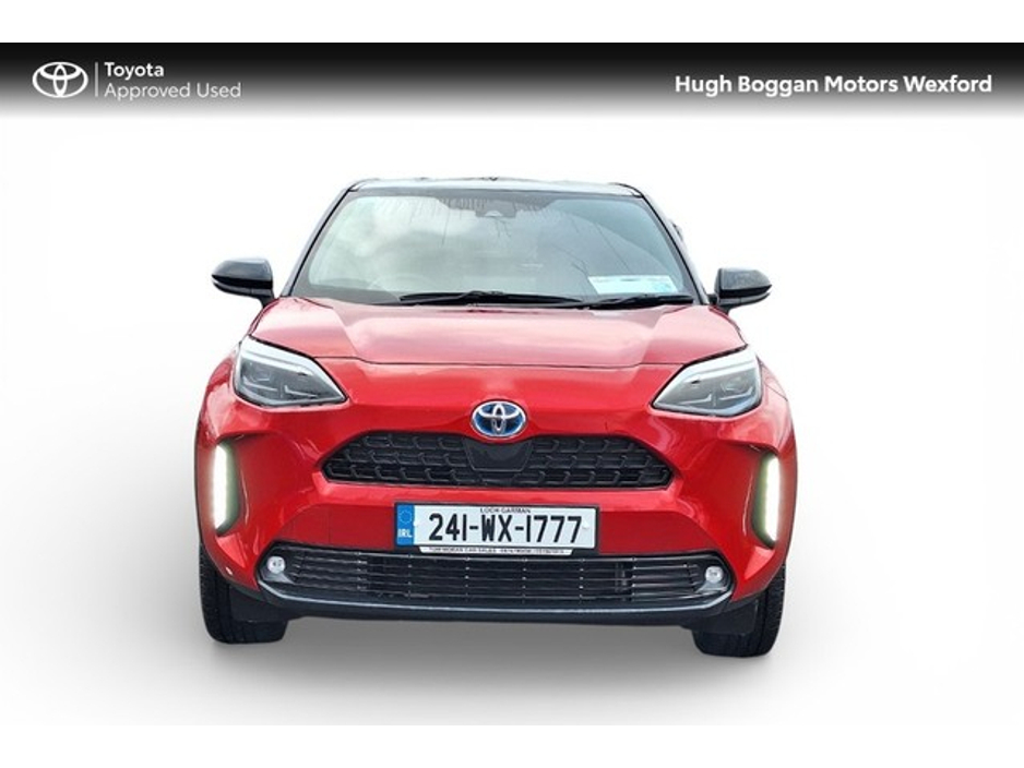 2024 Toyota Yaris Cross LUNA SPORT BITONE, MINT CONDITION €29,995
