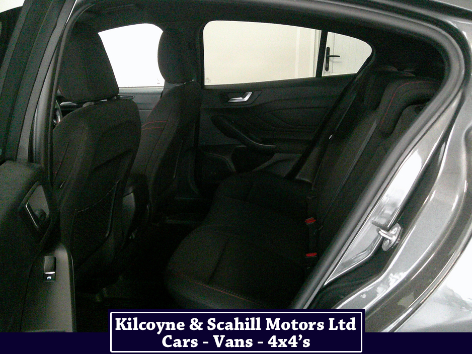 2021 Ford Focus ST-LINE TDCI