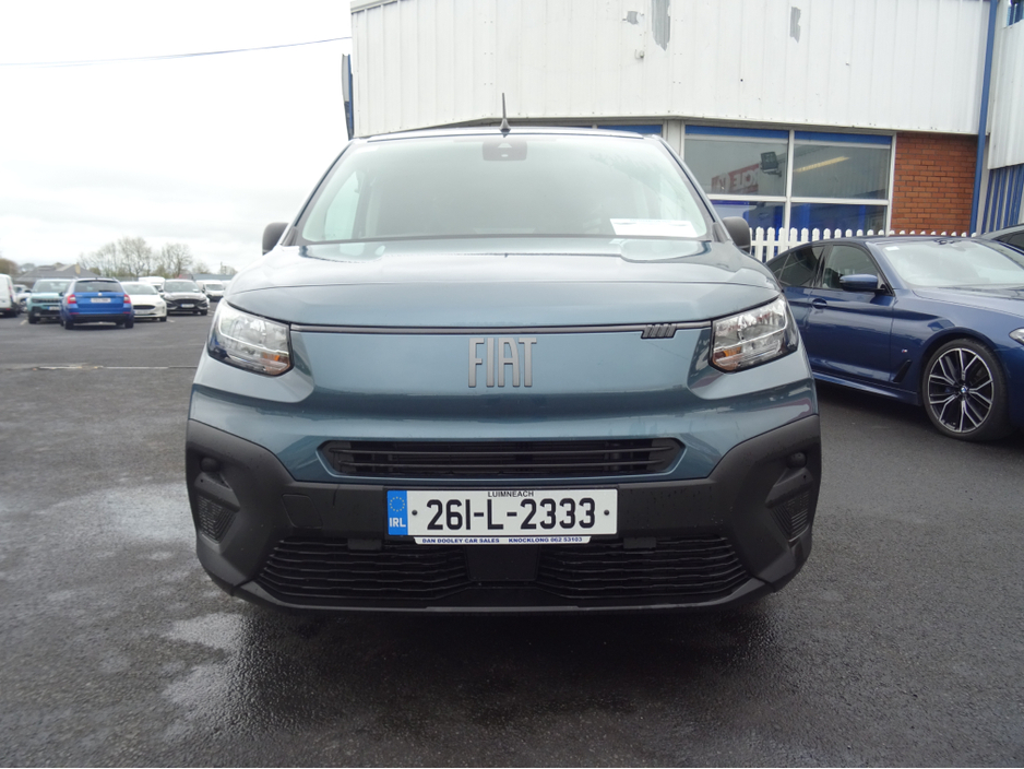 2026 Fiat Doblo - image 3