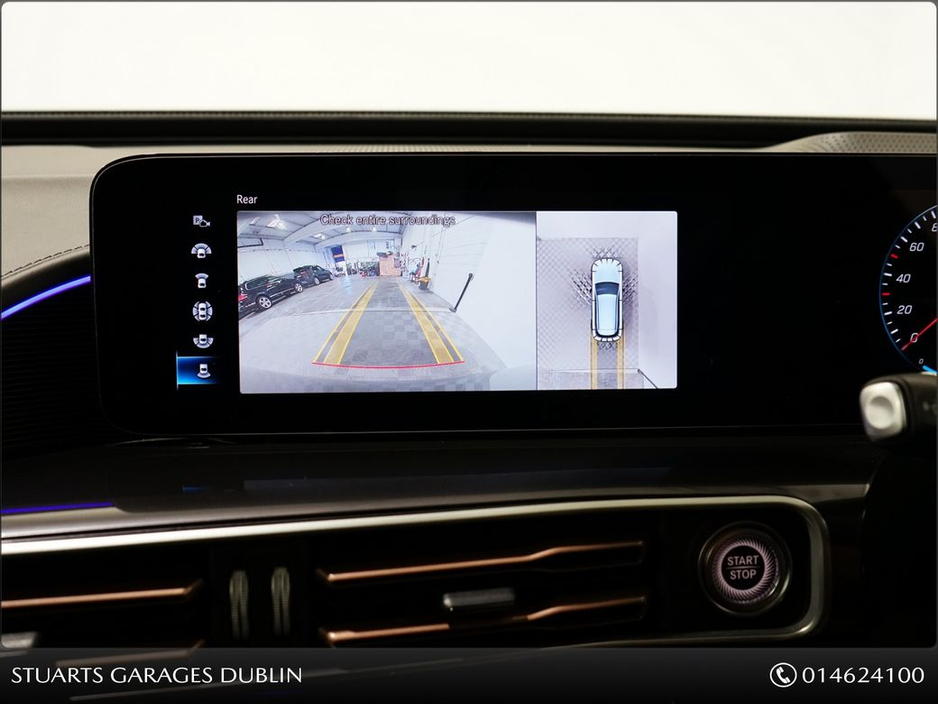 2023 Mercedes-Benz EQC *PREMIUM PLUS* 400 AMG LINE: OBSIDIAN BLACK METALLIC, ARTICO LEATHER, SUNROOF, 360 CAMERA, HEADS UP DISPLAY, 21” DIAMOND CUT TURBINE ALLOYS, KEYLESS €45,945