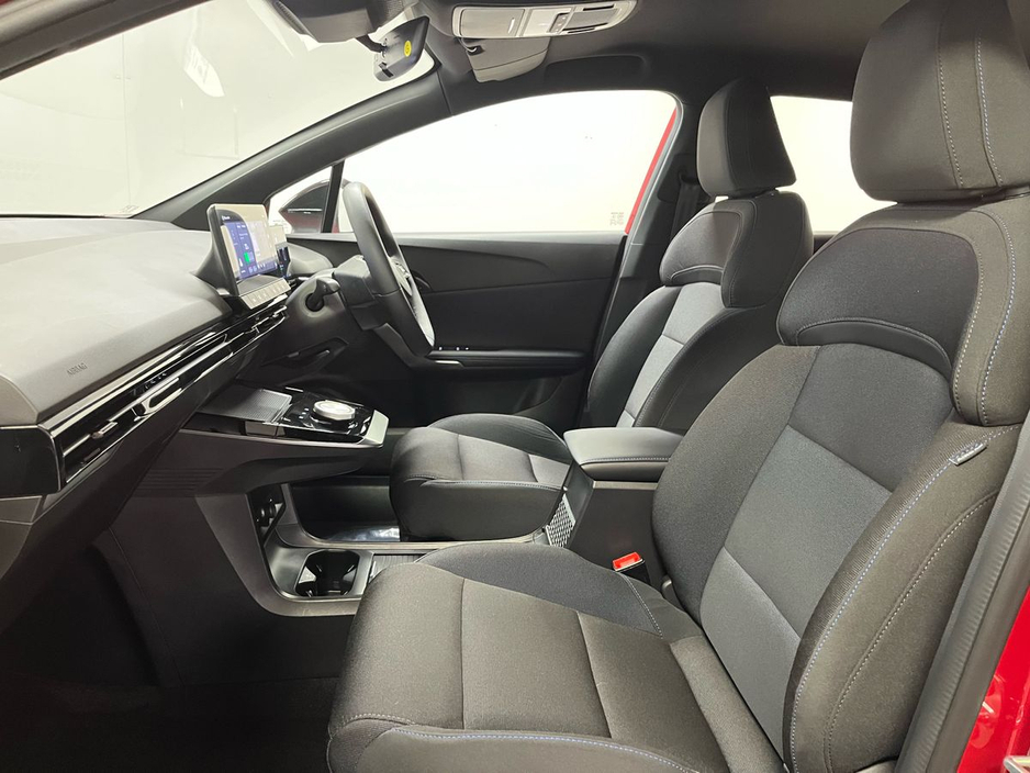 2024 MG 4 - image 17