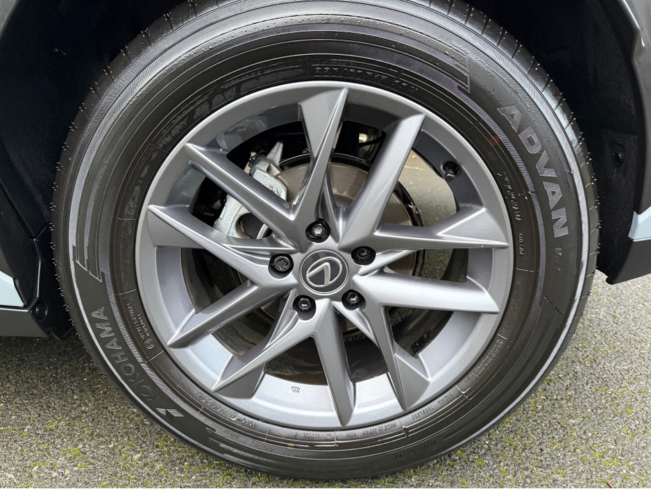 2025 Lexus LBX ***SOLD***PREMIUM SPECIFICATION//BEIGE LEATHER//IMMACULATE//HYBRID//SIMI AND AA DEALER