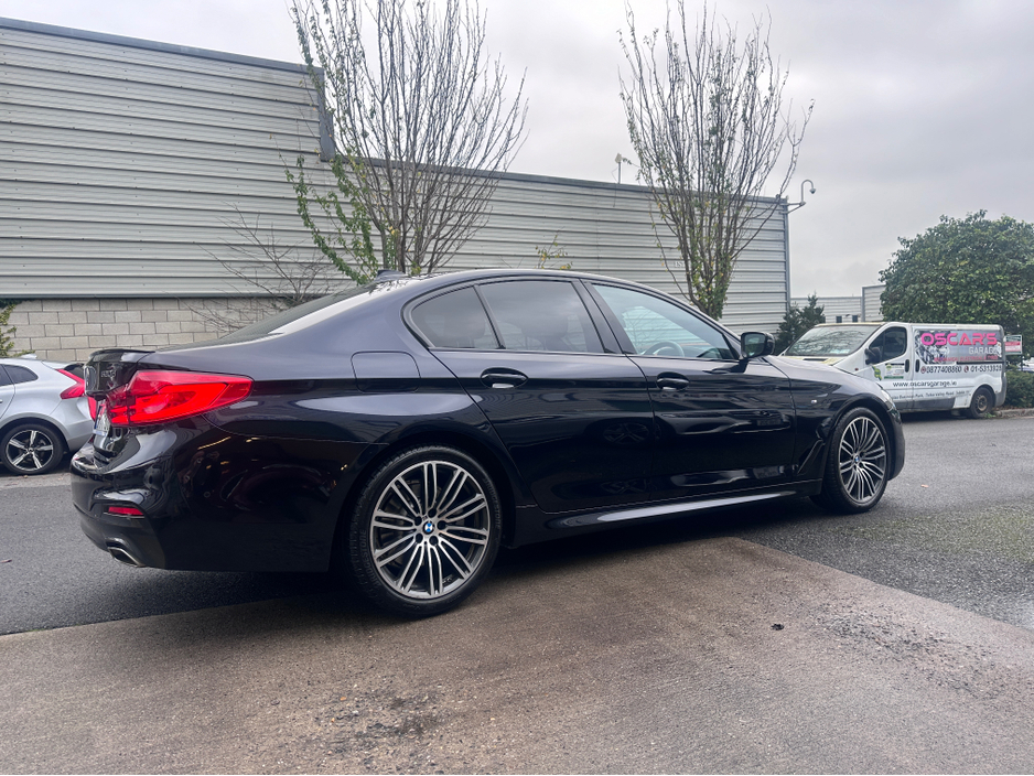 2019 BMW 5 Series - image 5