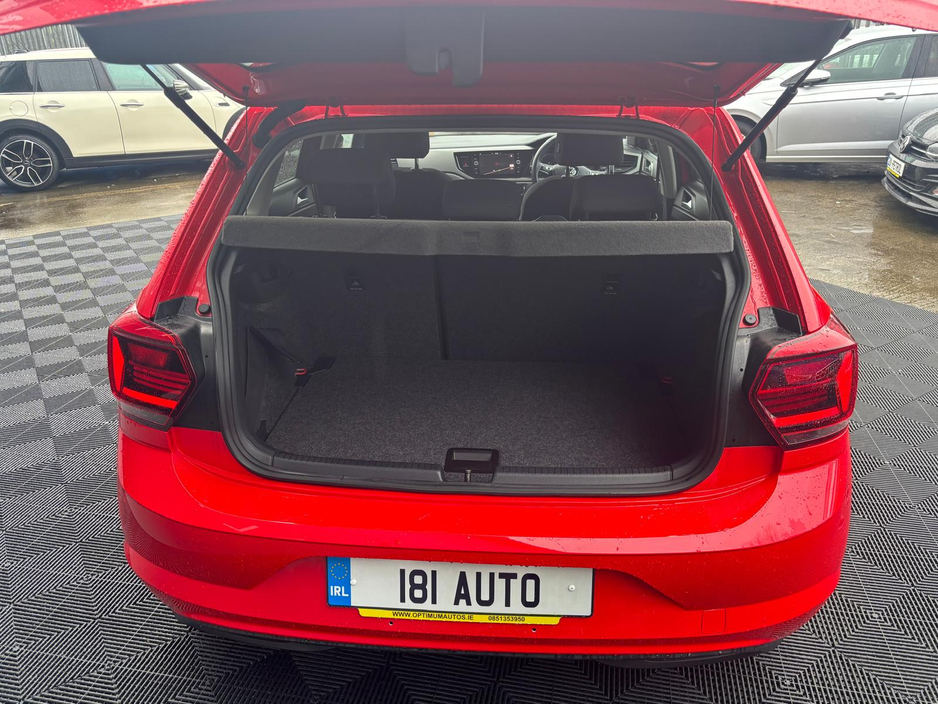 2018 Volkswagen Polo - image 4