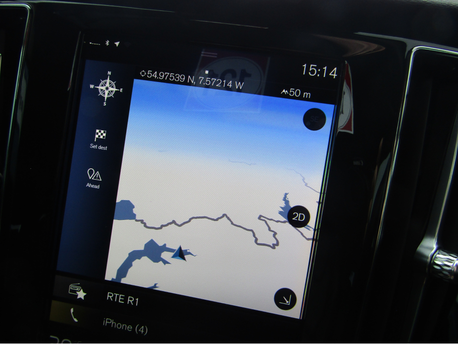 2020 Volvo V60 - image 13