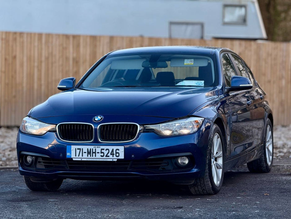 2017 BMW 3 Series - image 6