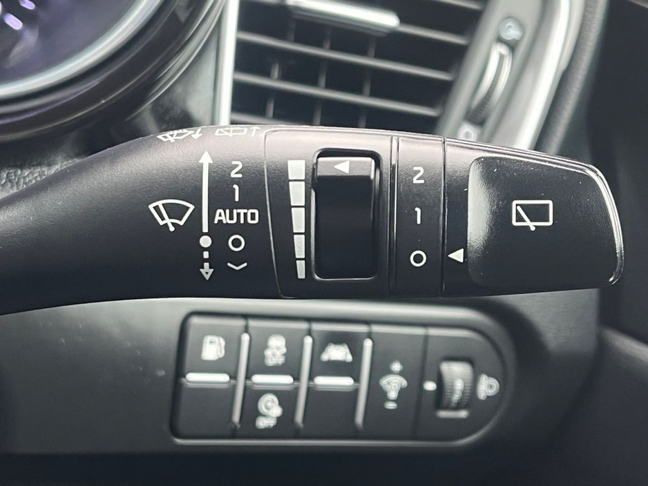 2021 Kia Ceed - image 4