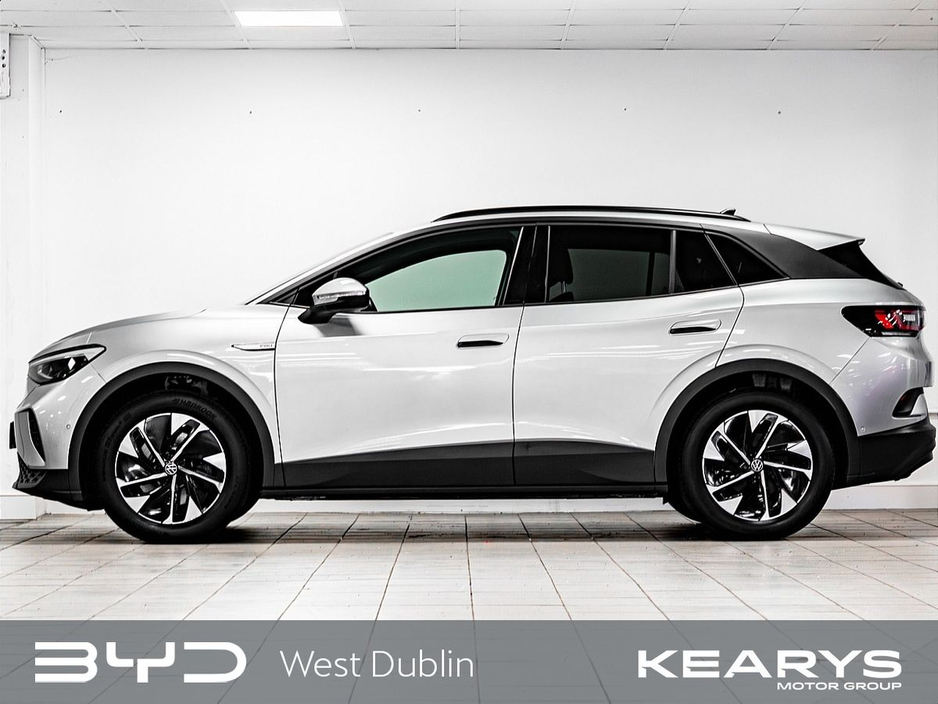 2023 Volkswagen ID.4 - image 5