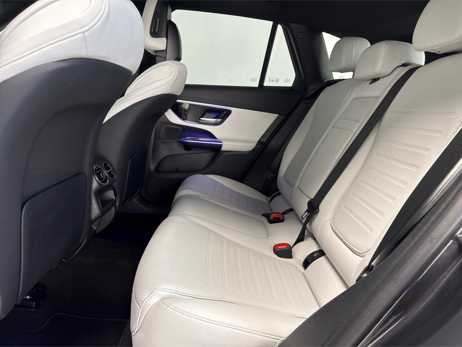 2023 Mercedes-Benz GLC Class - image 29