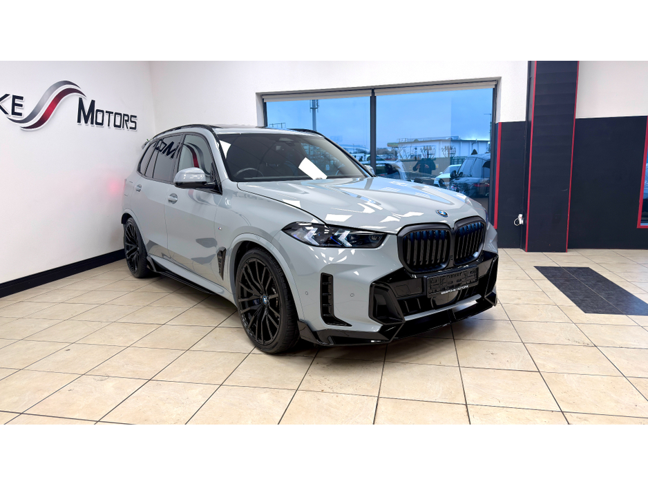 2023 BMW X5 50E MSPORT PRO €80,995