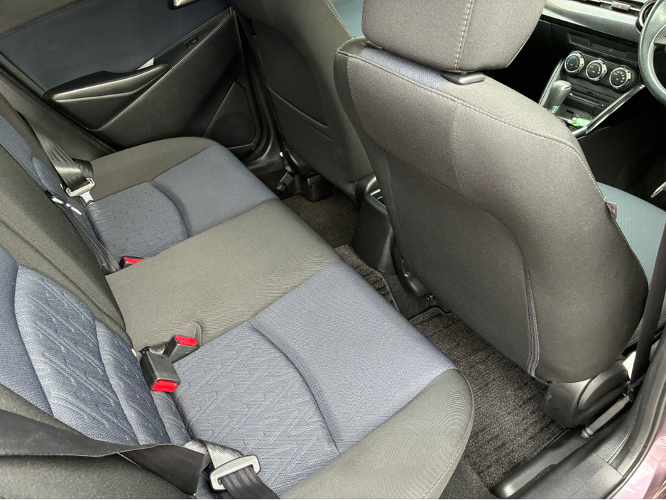 2015 Mazda Demio - image 12