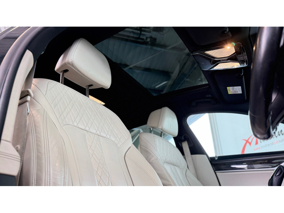 2018 BMW 7 Series - image 5