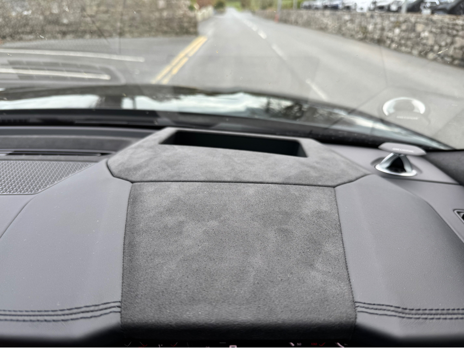 2025 Lamborghini Urus - image 41