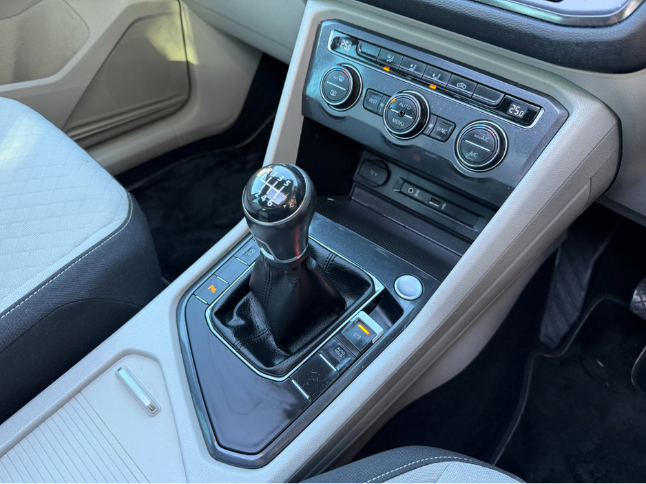 2017 Volkswagen Tiguan 2.0 D..PAN ROOF..FULL SERVICE HISTORY