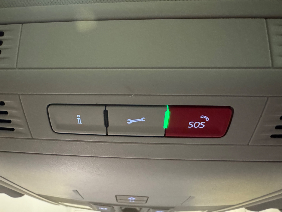 2019 Volkswagen Passat - image 25