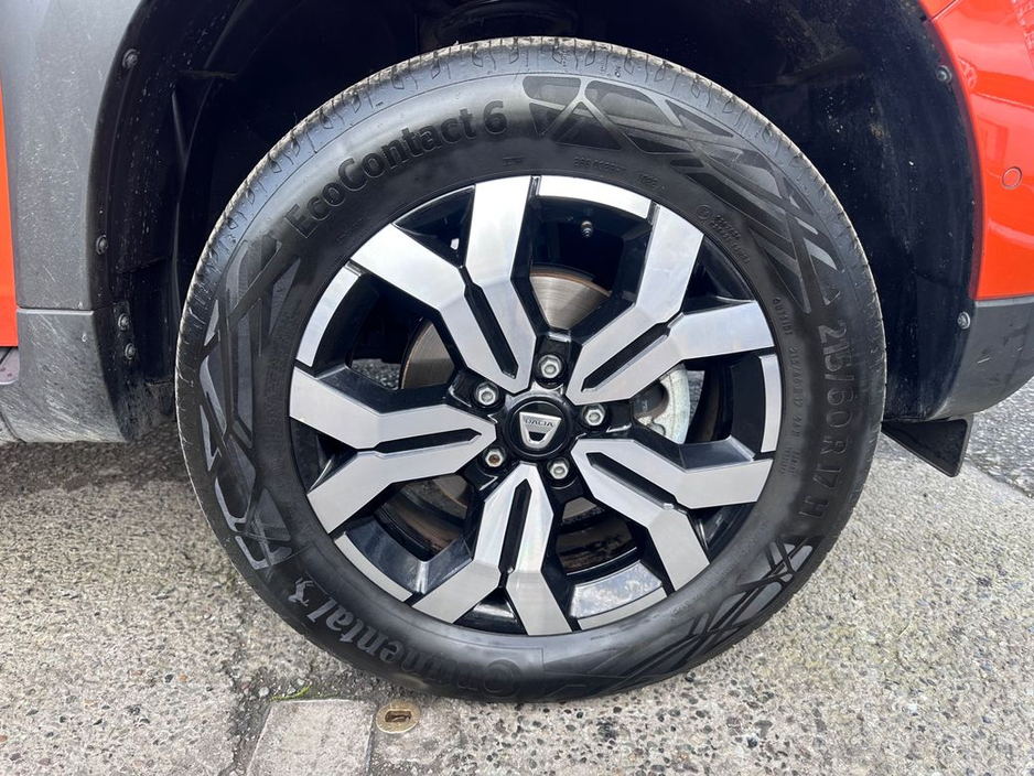 2022 Dacia Duster - image 36