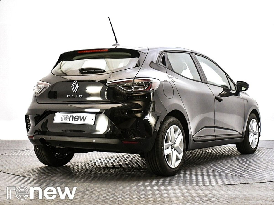 2025 Renault Clio - image 25