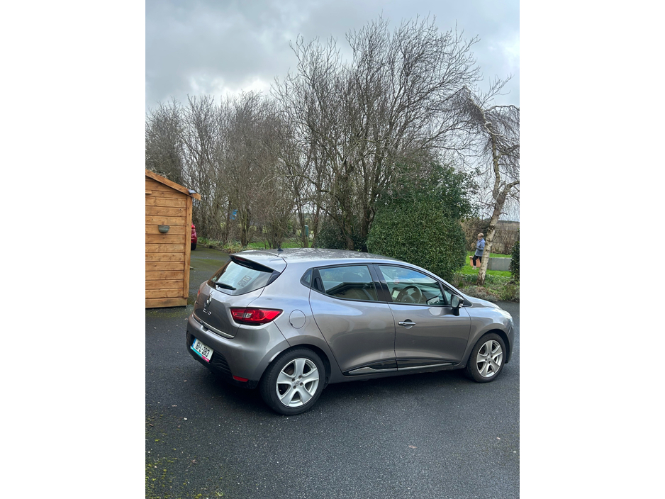 2016 Renault Clio IV DYNAMIQUE NAV 1.2 PETR 4DR €8,200