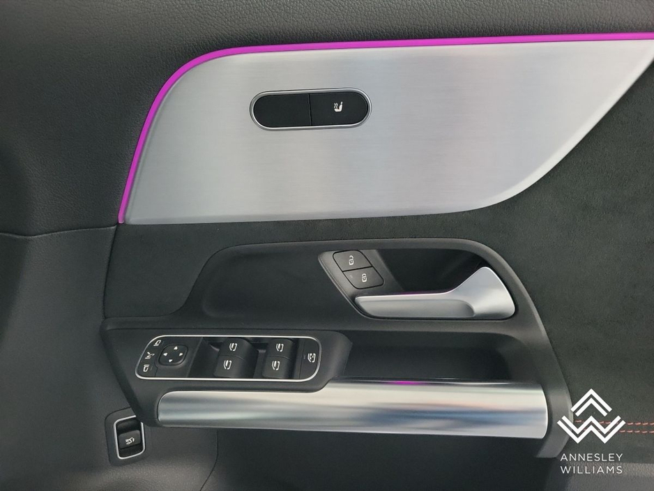 2021 Mercedes-Benz EQA EQA250 AMG Line 66.5 kWh €32,950