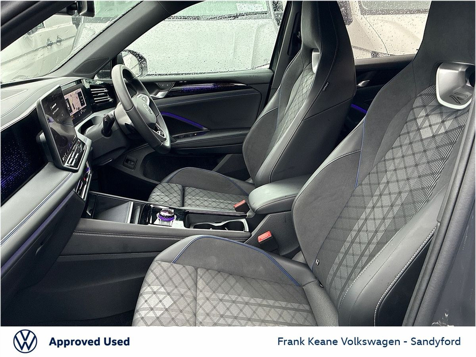 2025 Volkswagen Tiguan Tiguan R-Line Tsi Phev S-A R-Line TSi eHybrid 204 DSG 19.7 kWh Auto 2WD Start/Stop @frank Keane Volkswagen South Dublin €49,995