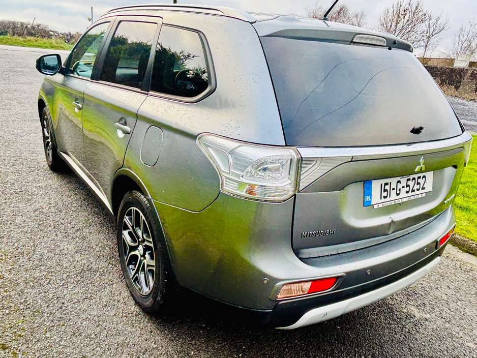 2015 Mitsubishi Outlander 2.2 DI-D 150PS 6MT 4WD 7-Seater Intense €8,995