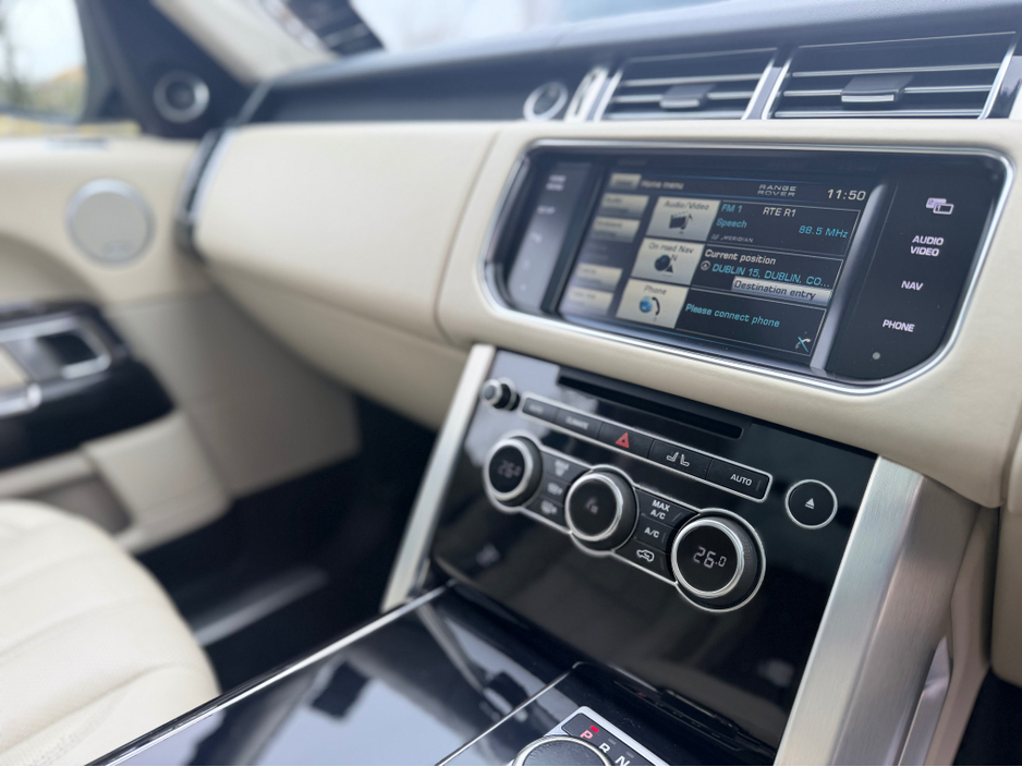 2013 Land Rover Range Rover - image 20