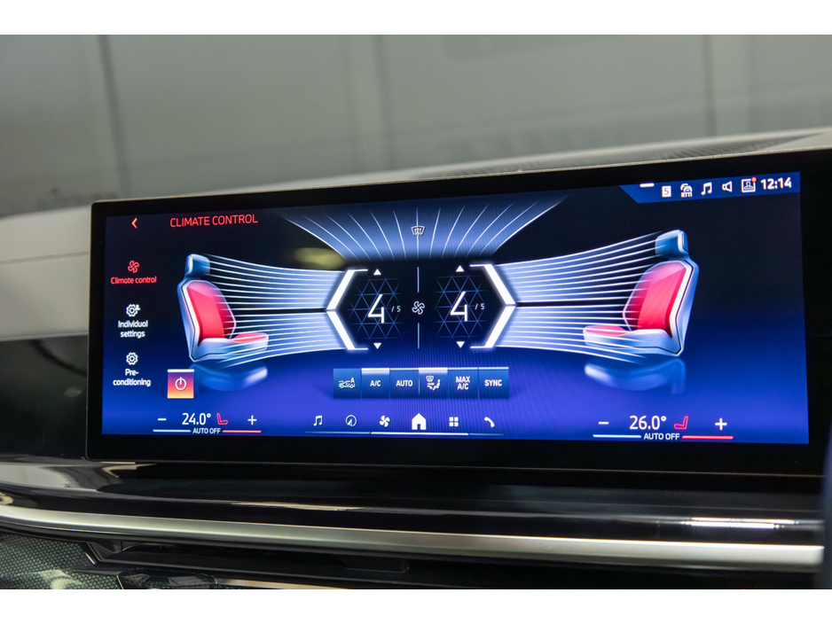 2025 BMW X5 xDrive50e M Sport €99,950