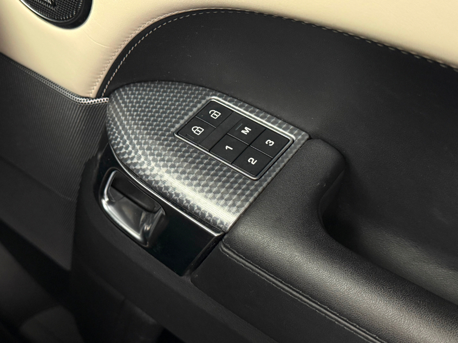 2021 Land Rover Range Rover Sport - image 23