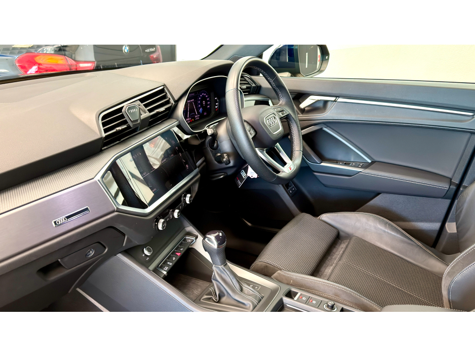 2023 Audi Q3 - image 14