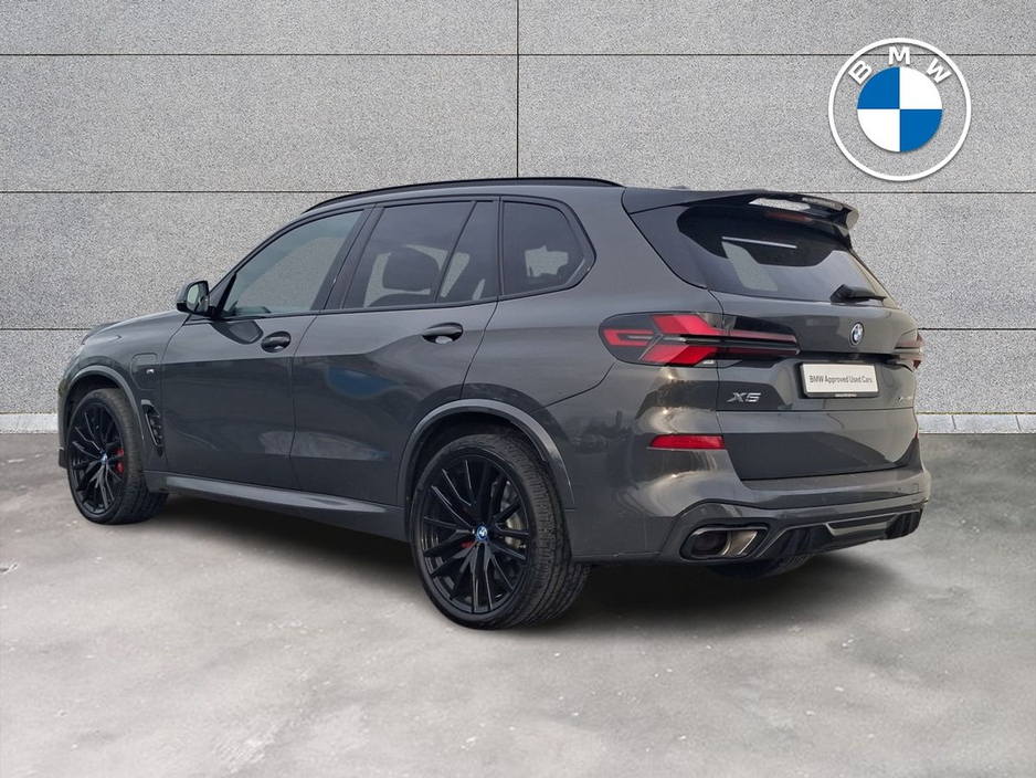 2025 BMW X5 xDrive50e M Sport €117,950