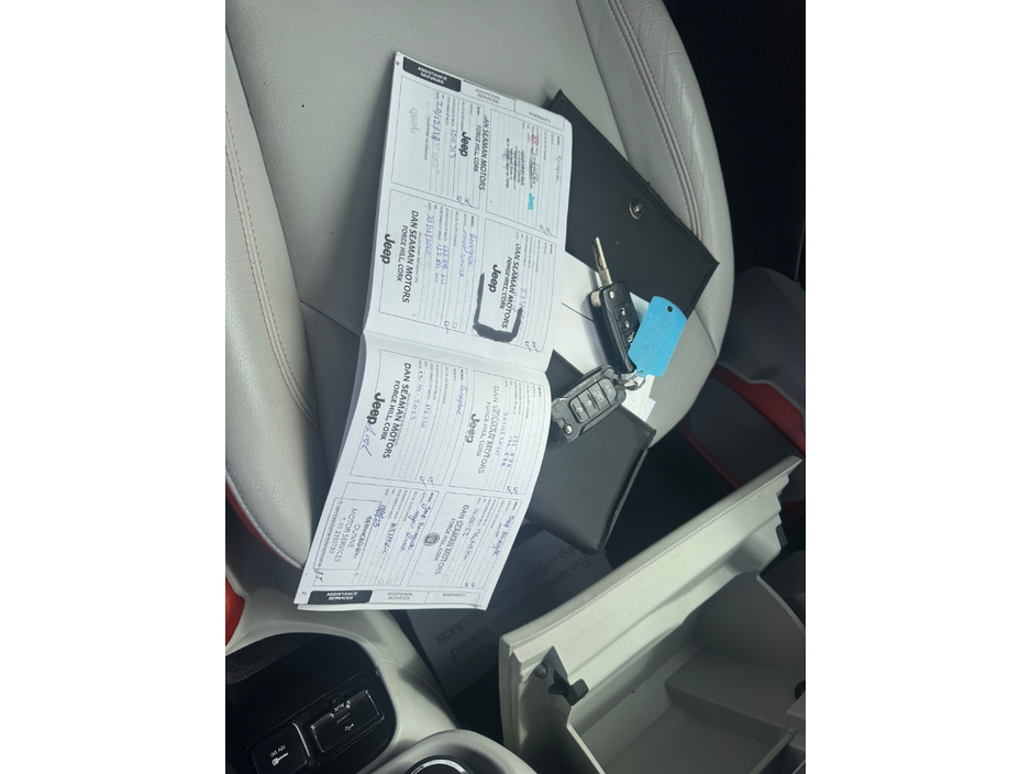 2015 Jeep Renegade - image 11