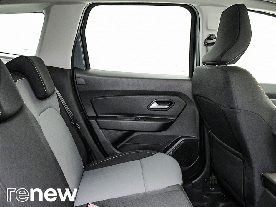 2024 Dacia Duster - image 13