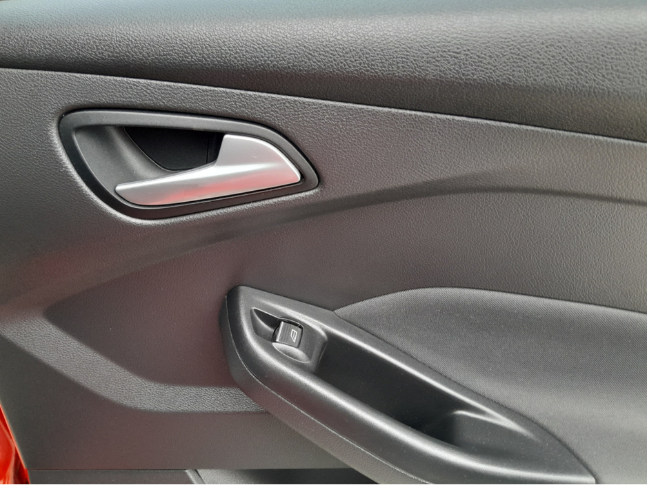 2015 Ford Focus 2014MY EDITION 1.6 95PS 4DR €8,950