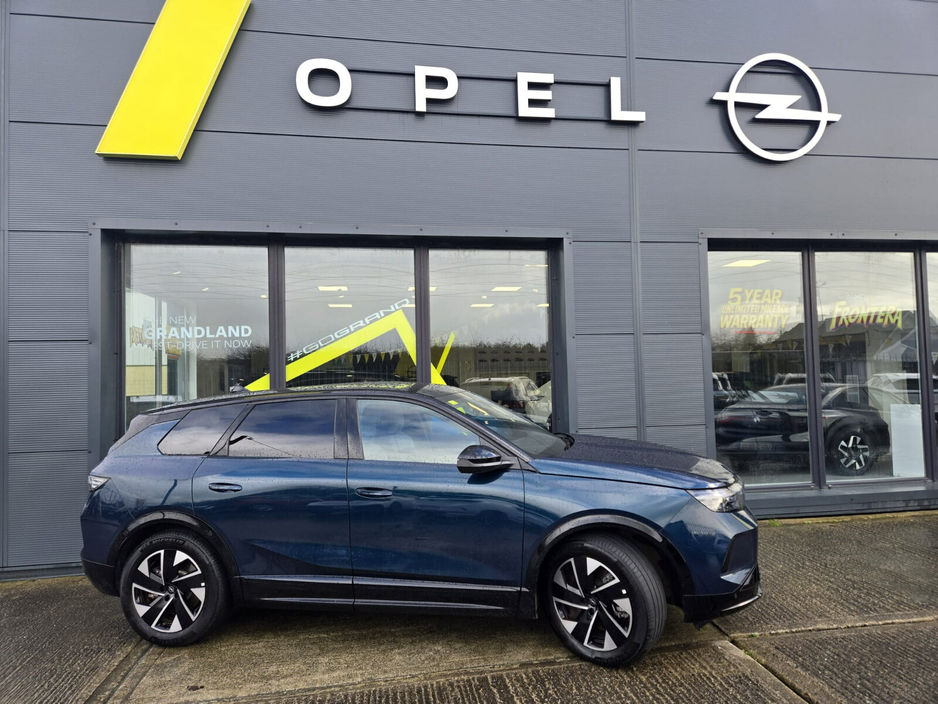 2025 Opel Grandland GS 73 kWh BEV €38,000
