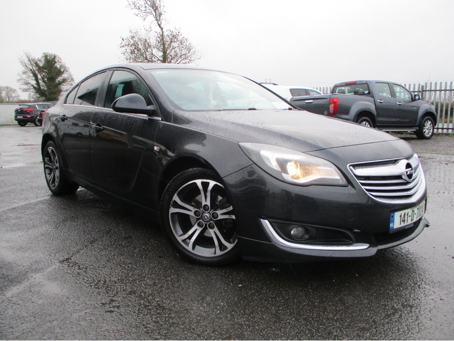 2014 Opel Insignia SRI LE 2.0 CDTI 163PS €2,995