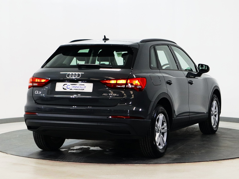 2022 Audi Q3 *39* TECHNIK 45 TFSI E S-A €28,900