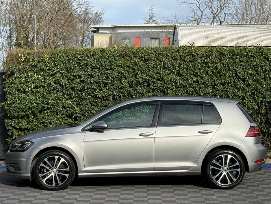 2019 Volkswagen Golf - image 3