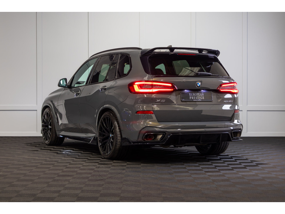 2023 BMW X5 - image 4