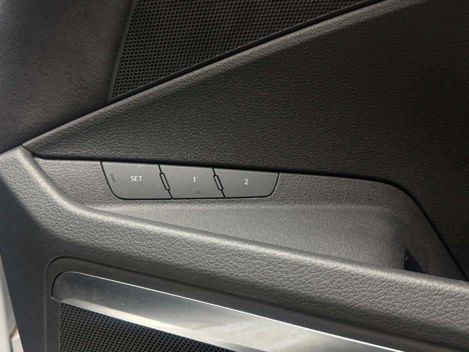 2023 Audi e-tron - image 18