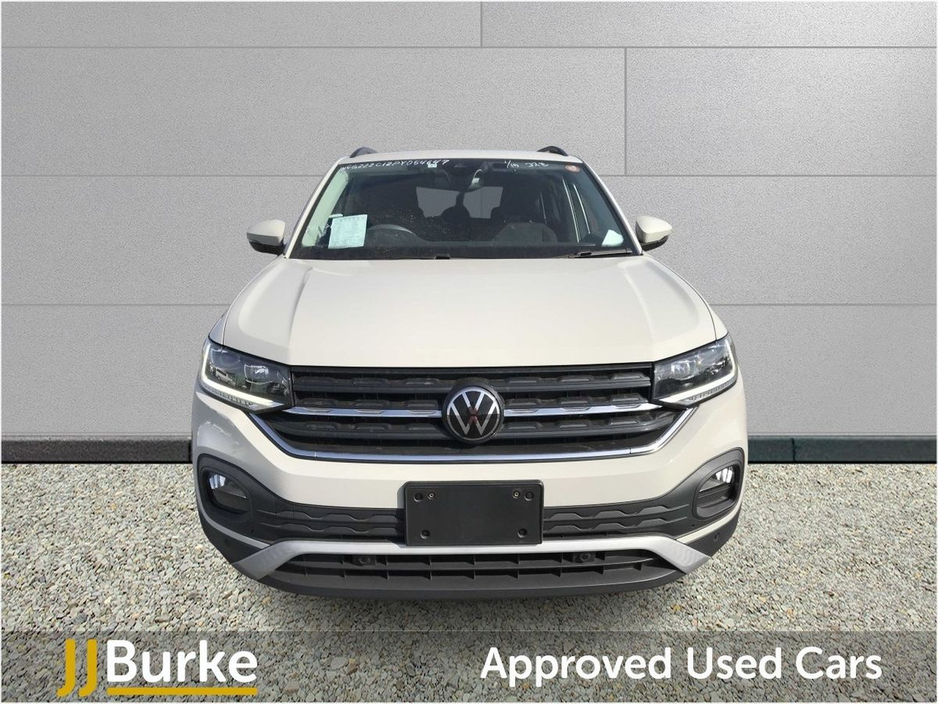 2023 Volkswagen T-Cross - image 2