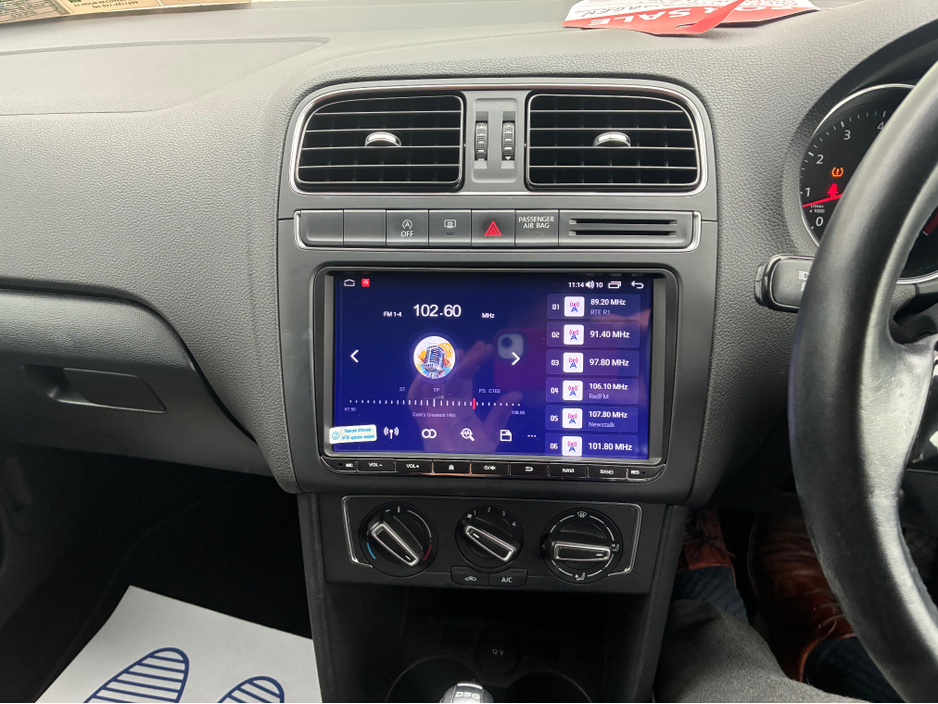 2015 Volkswagen Polo - image 20