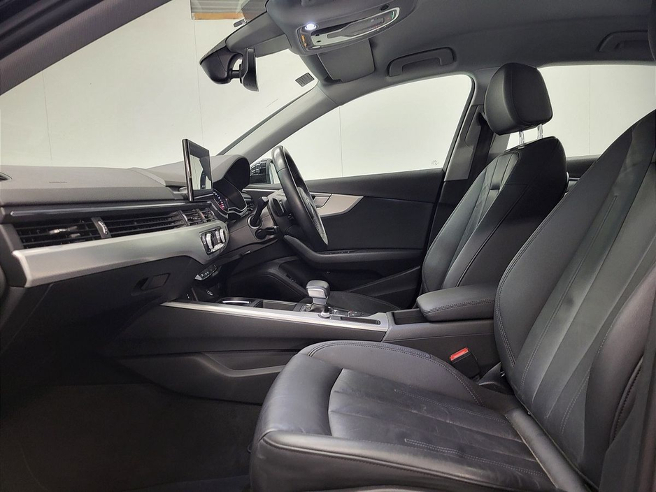 2021 Audi A4 - image 7