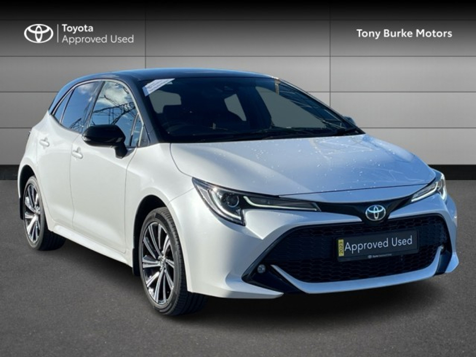 2023 Toyota Corolla 5dr Hybrid - Leather - LunaSport Edition - 1.8 Automatic - FSH @ TBM - TOYOTA // Remote Central Locking // Front Electric Windows // Rear Electric Windows // Electric Mirrors // Finger Tip Stereo Cont €28,499