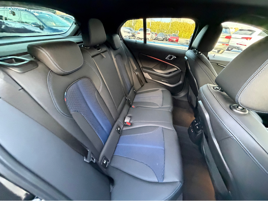 2021 BMW 1 Series - image 30