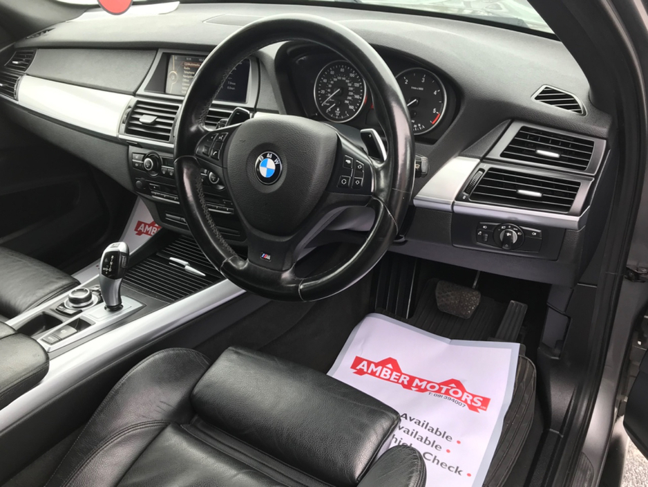 2013 BMW X5 - image 25