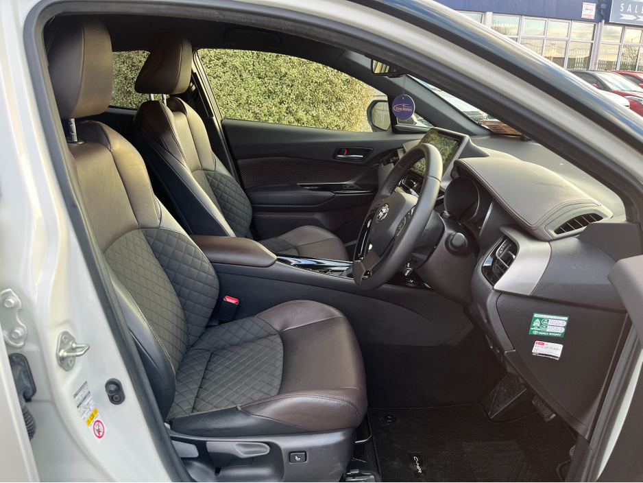 2020 Toyota C-HR SOL AUTOMATIC HYBRID 1.8 PETROL //ADAPTIVE CRUISE CONTROL//KEYLESS ENTRY//REVERSE CAMERA//HEATED SEATS// €22,950