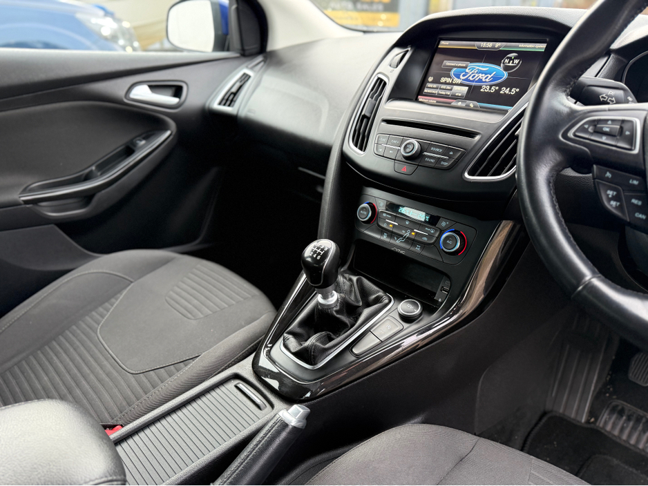 2015 Ford Focus TITANIUM 1.0 ECOBOOST 12 125PS 4DR